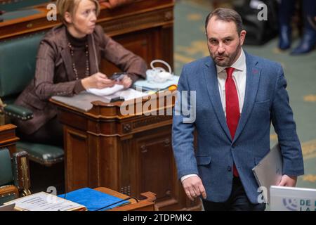 Bruxelles, Belgique. 19 décembre 2023. Michael Freilich de N-va est présenté en séance plénière au Parlement fédéral à Bruxelles le mardi 19 décembre 2023. BELGA PHOTO JONAS ROOSENS crédit : Belga News Agency/Alamy Live News Banque D'Images