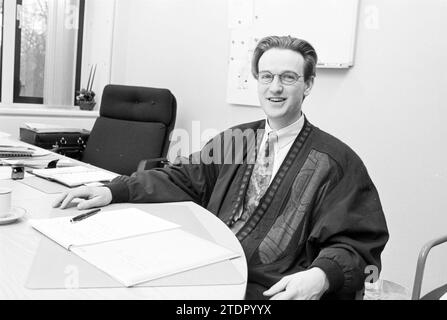 WLTO, lieux de travail, 18-12-1994, Whizgle News from the Past, taillé pour l'avenir. Explorez les récits historiques, l'image de l'agence néerlandaise avec une perspective moderne, comblant le fossé entre les événements d'hier et les perspectives de demain. Un voyage intemporel façonnant les histoires qui façonnent notre avenir Banque D'Images