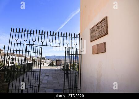 Ronda, Malaga, Espagne- 21 octobre 2023 : le point de vue d'Aldehuela dans la vieille ville de Ronda, Malaga Banque D'Images