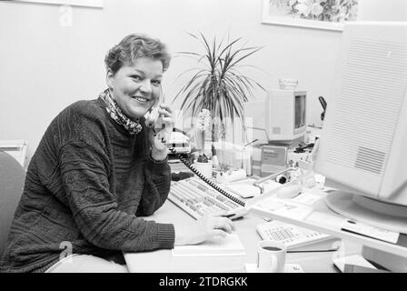 WLTO, lieux de travail, 18-12-1994, Whizgle News from the Past, taillé pour l'avenir. Explorez les récits historiques, l'image de l'agence néerlandaise avec une perspective moderne, comblant le fossé entre les événements d'hier et les perspectives de demain. Un voyage intemporel façonnant les histoires qui façonnent notre avenir Banque D'Images