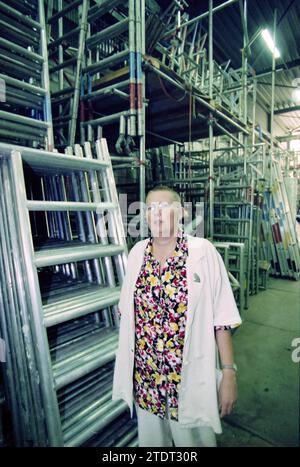 Wanders Scaffolding construction Amsterdam, Amsterdam, pays-Bas, 17-08-1999, Whizgle News from the Past, taillé sur mesure pour l'avenir. Explorez les récits historiques, l'image de l'agence néerlandaise avec une perspective moderne, comblant le fossé entre les événements d'hier et les perspectives de demain. Un voyage intemporel façonnant les histoires qui façonnent notre avenir Banque D'Images