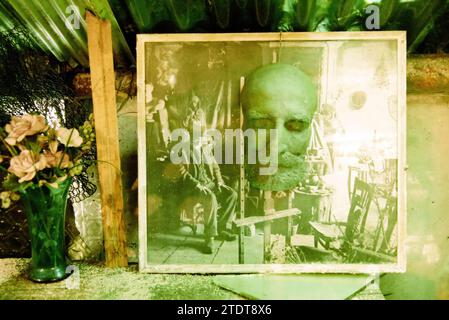 Atelier Wim Jonker, 12-04-2000, Whizgle nouvelles du passé, adaptées à l'avenir. Explorez les récits historiques, l'image de l'agence néerlandaise avec une perspective moderne, comblant le fossé entre les événements d'hier et les perspectives de demain. Un voyage intemporel façonnant les histoires qui façonnent notre avenir Banque D'Images