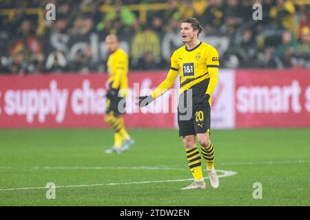 Dortmund, Deutschland. 19 décembre 2023. 19.12.2023, Fussball, saison 2023/2024, 1. Bundesliga, 16. Spieltag, Borussia Dortmund - FSV Mainz 05, Marcel Sabitzer (Borussia Dortmund), Foto : Dennis Ewert/RHR-FOTO/dpa/Alamy Live News Banque D'Images