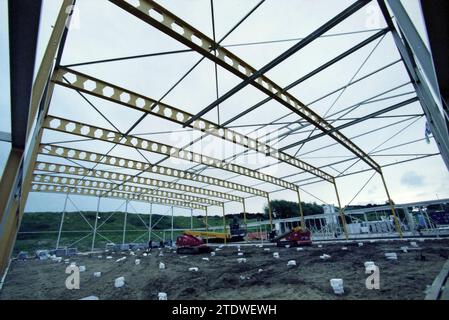 Bâtiment en construction, 00-06-1998, Whizgle News from the Past, taillé pour l'avenir. Explorez les récits historiques, l'image de l'agence néerlandaise avec une perspective moderne, comblant le fossé entre les événements d'hier et les perspectives de demain. Un voyage intemporel façonnant les histoires qui façonnent notre avenir Banque D'Images