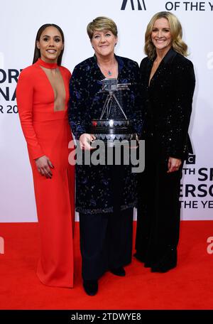 Manchester, Royaume-Uni. 19 décembre 2023. Alex Scott et Clare Balding et Gabby Logan arrivent à BBC Sports Personality of the Year 2023, MediaCityUK, Salford. Crédit : Doug Peters/EMPICS/Alamy Live News Banque D'Images