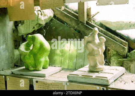 Atelier Wim Jonker, 12-04-2000, Whizgle nouvelles du passé, adaptées à l'avenir. Explorez les récits historiques, l'image de l'agence néerlandaise avec une perspective moderne, comblant le fossé entre les événements d'hier et les perspectives de demain. Un voyage intemporel façonnant les histoires qui façonnent notre avenir Banque D'Images