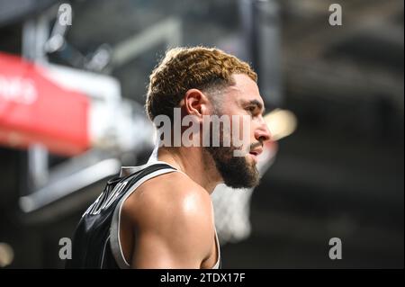 Bologne, Italie. 19 décembre 2023. 00 Isaia Cordinier de Virtus Segafredo Bologne lors de l'Euroleague, ronde 15, match entre Virtus Segafredo Bologne et Olympiacos Pirée à Virtus Segafredo Arena le 19 décembre 2023, à Bologne, Italie. Crédit : Agence photo indépendante/Alamy Live News Banque D'Images