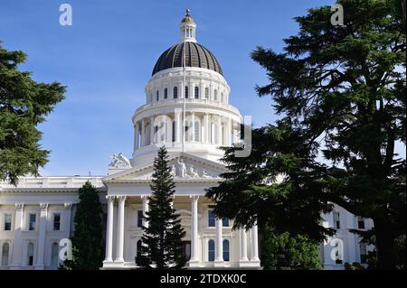 Sacramento, Californie, États-Unis. Le bâtiment du Capitole de l'État de Californie, le bâtiment néoclassique a été achevé entre 1861 et 1874. Banque D'Images
