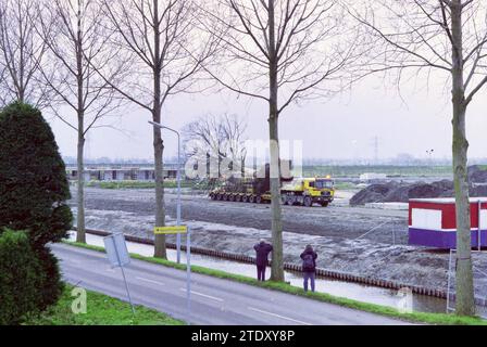 Koningslinde, Vijfhuizen, 20-11-2001, Whizgle nouvelles du passé, adaptées à l'avenir. Explorez les récits historiques, l'image de l'agence néerlandaise avec une perspective moderne, comblant le fossé entre les événements d'hier et les perspectives de demain. Un voyage intemporel façonnant les histoires qui façonnent notre avenir. Banque D'Images