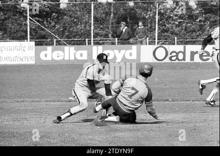 Pirates - Nicols, Baseball, 12-09-1987, Whizgle nouvelles du passé, taillées pour l'avenir. Explorez les récits historiques, l'image de l'agence néerlandaise avec une perspective moderne, comblant le fossé entre les événements d'hier et les perspectives de demain. Un voyage intemporel façonnant les histoires qui façonnent notre avenir. Banque D'Images