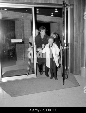 Edith Piaf et Theo Sarapo ca. 13 décembre 1962 Banque D'Images