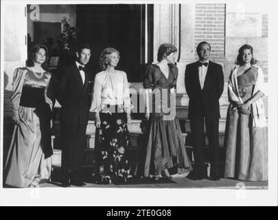 04/20/1987. Les Princes de Galles, à Madrid. Dans l'image, avant le dîner privé que les Rois leur ont offert dans le palais Zarzuela. Crédit : Album / Archivo ABC Banque D'Images