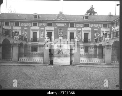 Aranjuez. 1960 (CA.). Entrée principale de la Casita del Labrador, située dans la Jardín del Príncipe. Crédit : Album / Archivo ABC / Virgilio Muro Banque D'Images