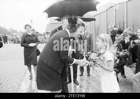Ouverture Liliade, ouverture, ouvertures, mise en service, 01-07-1970, Whizgle nouvelles du passé, adaptées à l'avenir. Explorez les récits historiques, l'image de l'agence néerlandaise avec une perspective moderne, comblant le fossé entre les événements d'hier et les perspectives de demain. Un voyage intemporel façonnant les histoires qui façonnent notre avenir. Banque D'Images