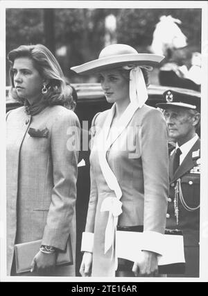 04/20/1987. Les Princes de Galles, à Madrid. Dans l'image, la princesse Diana avec l'Infante Cristina dans le palais El Pardo après son arrivée. Crédit : Album / Archivo ABC / Jaime Pato Banque D'Images