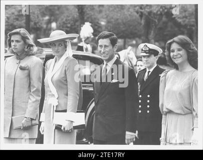 04/20/1987. Les Princes de Galles, à Madrid. Ils ont été reçus au palais El Pardo par leurs Altesses Royales les Infantes Elena et Cristina (à l'image). Crédit : Album / Archivo ABC / Jaime Pato Banque D'Images