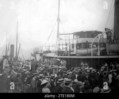 Cartagena (Murcie), 07/04/1911. Embarquement des troupes. Marine Infantry Forces embarquant le transport ?Almirante Lobo?. Crédit : Album / Archivo ABC / Conesa Banque D'Images