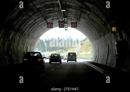 Tunnelausfahrt, Autobahn A71, Deutschland, BLF *** sortie tunnel, autoroute A71, Allemagne, BLF BL82668 Banque D'Images