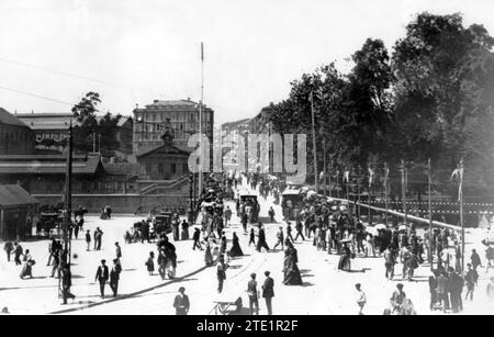 12/31/1889. Bilbao, 1980 (CA.). El Arenal, pont Isabel II et gare de Portugalete. Crédit : Album / Archivo ABC Banque D'Images