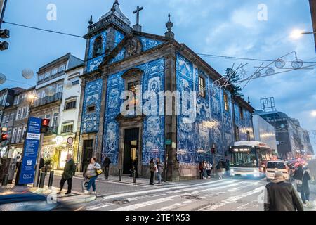 Chapelle des âmes à Porto. Banque D'Images