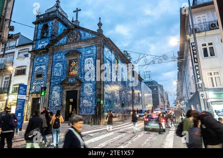 Chapelle des âmes à Porto. Banque D'Images