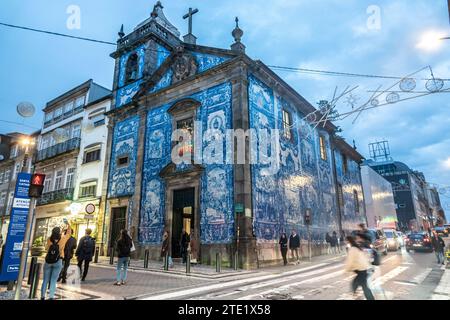 Chapelle des âmes à Porto. Banque D'Images