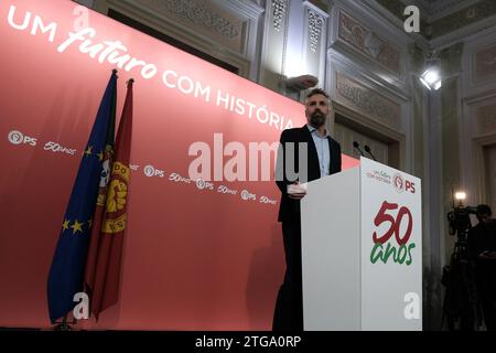 Lisbonne, 16/12/2023 - soirée électorale du PS, au siège du Parti socialiste à Largo do Rato à Lisbonne. Pedro Nuno Santos, a élu le nouveau Secrétaire général du PS. Banque D'Images