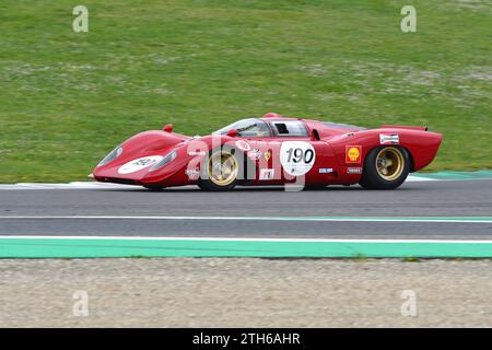 Scarperia, 2 avril 2023 : Ferrari 312 P année 1969 ex Pedro Rodriguez en action lors du Mugello Classic 2023 au Mugello circuit en Italie. Banque D'Images