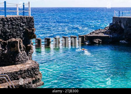 Piscines d'eau de mer El Charco Azul. San Andrés y sauces, la Palma, Santa Cruz de Tenerife, Islas Canarias, Espagne, Banque D'Images