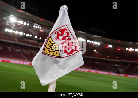 Stuttgart, Deutschland. 20 décembre 2023. VOR Spielbeginn Symbolbild, logo, Wappen VfB Stuttgart VfB Stuttgart vs. FC Augsburg, Fussball, Herren, 1. Bundesliga, 16. Spieltag, saison 23/24, GER, 20.12.2023, LES RÈGLEMENTS DFL/DFB INTERDISENT TOUTE UTILISATION DE PHOTOGRAPHIES COMME SÉQUENCES D'IMAGES ET/OU QUASI-VIDÉO, Foto : Eibner-Pressefoto/Wolfgang Frank crédit : dpa/Alamy Live News Banque D'Images