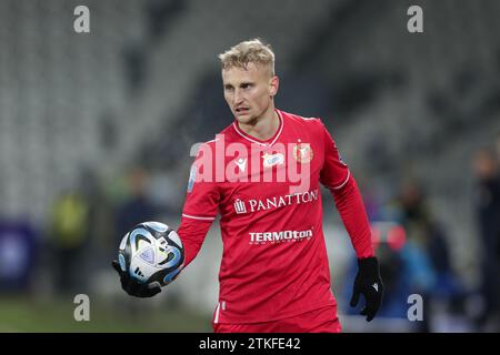 Bartlomiej Pawlowski de Widzew Lodz vu en action lors du match de football polonais PKO Ekstraklasa League 2023/2024 entre Puszcza Niepolomice et Widzew Lodz au stade de Cracovia. Score final ; Puszcza Niepolomice 1:0 Widzew Lodz. Banque D'Images