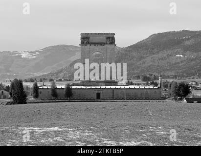 Asiago, VI, Italie - 9 décembre 2023 : Mémorial de guerre appelé OSSARIO del Leiten en hiver Banque D'Images