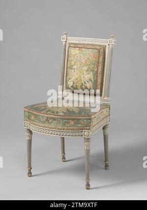 Stoel Kops-Amoublement, Anonyme, c. 1793 - C. 1795 chaise couverte, faisant partie du KopsEublement, en bois de hêtre peint blanc et gris bleu et reposant sur des pieds coniques. Les règles de siège et les appuis de la fenêtre arrière, avec des colonnes canalisées toscanes comme arrière-styles, montrent un pneu tressé poignardé avec des rosettes. Terminer avec des rosettes et des feuilles d'acanthe. Le rembourrage présente des motifs floraux sur un sol satiné bleu clair, maintenu sur le dos par des griffons. Commandé pour le bâtiment Nieuwe Gracht 74, Haarlem. VOIR : BK-15615-A/P ; BK-15614 ; BK-15616-A/B. Travailleur du meuble : NetherlandsConcepteur : bois d'Amsterdam (matière végétale). soyez Banque D'Images