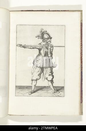 Soldat qui porte ses brochettes avec les deux mains horizontalement à hauteur des épaules (n° 19), ca. 1600, 1608 Un soldat, qui porte une brochette (lan) avec les deux mains horizontales à hauteur d'épaule (n° 19), ca. 1600. Plaque 19 dans les instructions pour la manipulation de l'obliquité Buckruck, de tous les t'ghene a Soldaet int acte des Spies Emergency est. Partie des illustrations dans : J. de Gheyn, Weapon Handele of Roers Musquetten and Spiessen, Amsterdam, 1608. Prix de guerre vers 1600. Imprimeur : Northern Netherlandsprint fabricant : Northern Netherlandspublisher : Amsterdampublisher : Amsterdam papier gravure Un soldat, qui Wea Banque D'Images