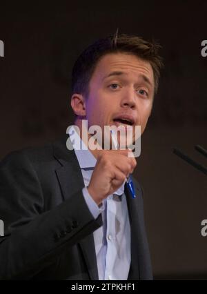 Madrid, 09/25/2019. Iñigo Errejón présente le parti Más País, pour les élections générales. Photo : Ángel de Antonio ARCHDC. Crédit : Album / Archivo ABC / Ángel de Antonio Banque D'Images