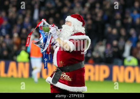 Glasgow, Royaume-Uni. 20 décembre 2023. Après leur victoire de la Viaplay Cup le 17 janvier à Hampden Park, les Rangers jouent maintenant à St Johnstone sur leur terrain d'Ibrox Stadium, Glasgow, Écosse, Royaume-Uni. Les Rangers sont maintenant à seulement 5 points derrière Celtic avec deux matchs en main, donc le résultat de ce match est très important. Crédit : Findlay/Alamy Live News Banque D'Images