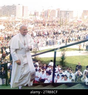 Tolède 1982 le pape Jean-Paul II visite le polygone. Crédit : Album / Archivo ABC Banque D'Images