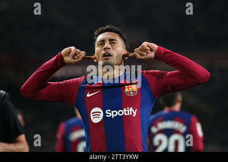 Barcelone, ESP. 20 décembre 2023. FC BARCELONA vs UD ALMERIA 20 décembre 2023 Raphina (11) du FC Barcelone célèbre avoir marqué le premier but de son équipe lors du match entre le FC Barcelone et UD Almeria correspondant à la dix-huit journée de la Liga EA Sports à l'Olimpic Stadium Lluis Companys de Montjuïc à Barcelone, Espagne. Crédit : Rosdemora/Alamy Live News Banque D'Images