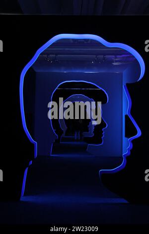 L'exposition "Johnny Hallyday, l'exposition" à Paris Expo porte de Versailles à Paris, France le 21 décembre 2023, ouvrira ses portes du 22 décembre 2023 au 19 juin 2024. Photo de Jerome Dominé/ABACAPRESS.COM crédit : Abaca Press/Alamy Live News Banque D'Images