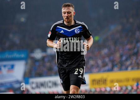 Rostock, Deutschland. 10 décembre 2023. Firo : 10.12.2023, football, football, 1e ligue, 1e Bundesliga, saison 2023/2024, FC Hansa Rostock - FC Schalke 04 Tobias Mohr (FC Schalke 04) demi-figurine, crédit : dpa/Alamy Live News Banque D'Images