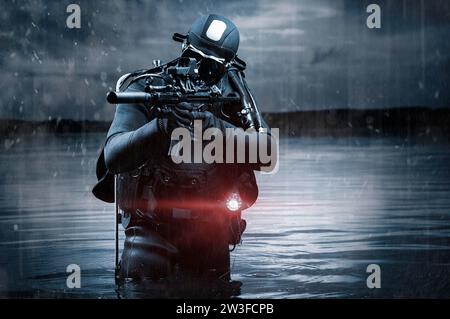 Le soldat de l'unité SWAT se tient debout à la taille dans l'eau avec une mitrailleuse dans ses mains. Le concept de jeux vidéo, des opérations secrètes spéciales. Supports mixtes Banque D'Images