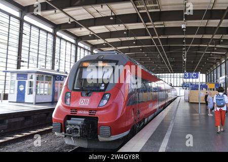 Regionalbahn, Bahnhof Zoologischer Garten, Charlottenburg, Berlin, Deutschland Banque D'Images