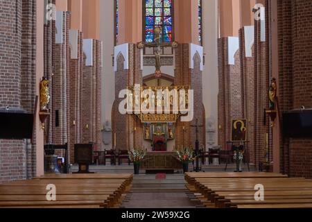 Autel principal, cathédrale Saint-Jacques, Szczecin, voïvodie de Poméranie occidentale, Pologne Banque D'Images