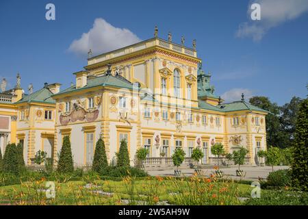 Côté jardin, Château de Wilanow, Varsovie, Voïvodie de Mazovie, Pologne Banque D'Images