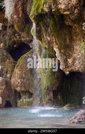 Naissance de la rivière Cuervo à Vega del Codorno Banque D'Images