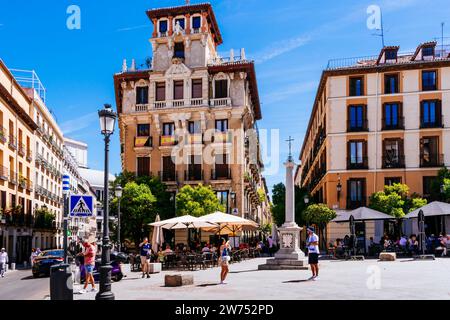 La Plaza de Ramales est un espace dans le Madrid des Austrias. En 1841, il prit le nom de Ramales en mémoire de la bataille de Ramales. Madrid, Comunidad Banque D'Images