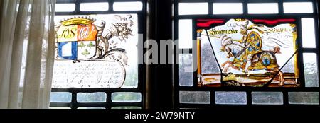 Panneaux de fenêtres, 1723 et 1598, vitraux - Packwood House - Warwickshire, Angleterre - Banque D'Images