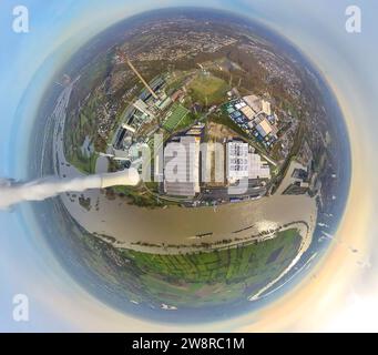 Vue aérienne, chantier logport VI avec nouveau bâtiment à la centrale STEAG Walsum sur le Rhin, grand nuage de fumée du refroidissement Banque D'Images