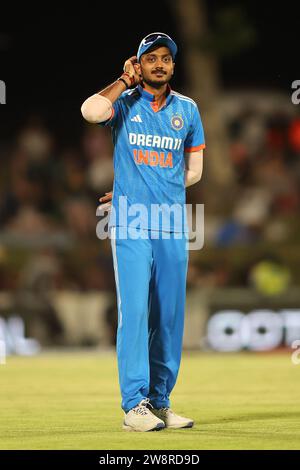 PAARL, AFRIQUE DU SUD - 21 DÉCEMBRE : Axar Patel de l'Inde lors du 3e One Day International Match entre l'Afrique du Sud et l'Inde au Boland Park le 21 décembre 2023 à Paarl, Afrique du Sud. Photo de Shaun Roy/Alamy Live News Banque D'Images