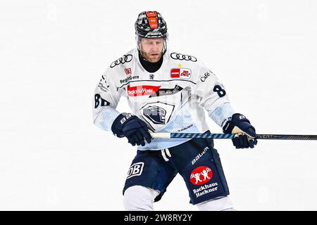 Eishockey DEL - Düsseldorfer EG vs ERC Ingolstadt am 21.12.2023 im PSD Bank Dome in Düsseldorf Ingolstadts Daniel Pietta (Nr.86) Foto : osnapix Banque D'Images